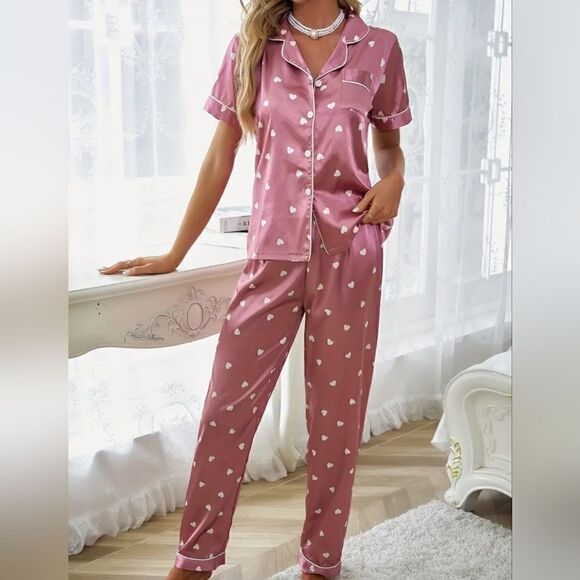 Heart Print Pink Pajama Set Silky Sleepwear and loungewear Fashion Style - Picture 3 of 8